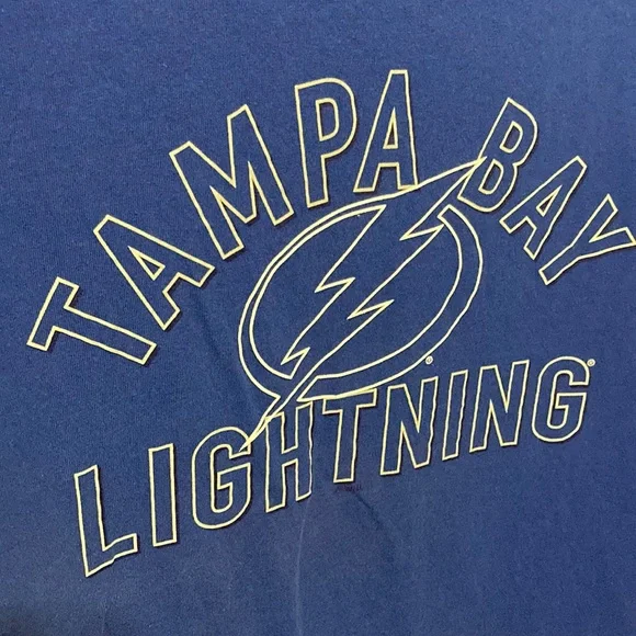 NFL Tampa Bay Lightning Logo Tee (size XL) - Picture 3 of 4